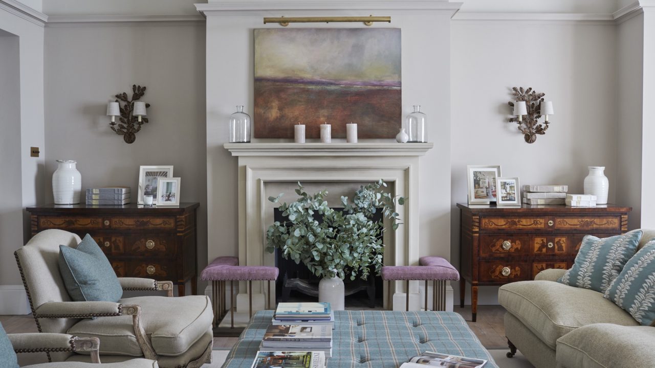 Enhancing Interiors with Picture Rails: A Blend of Elegance and Functionality